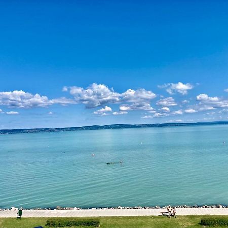 Balaton-Parti Luxus Lakas Apartment Siofok Luaran gambar